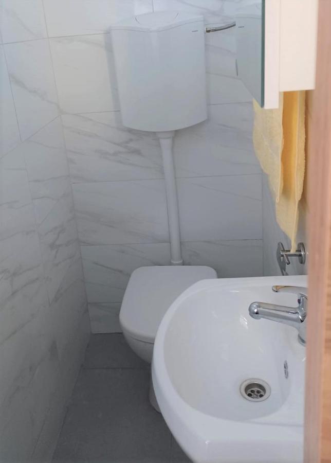 Apartment Neva Split With Free Private Parking Space Екстер'єр фото